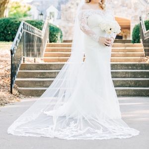 Long sleeve off the shoulder Stella York Ivory Wedding Dress (Size 14: Altered)